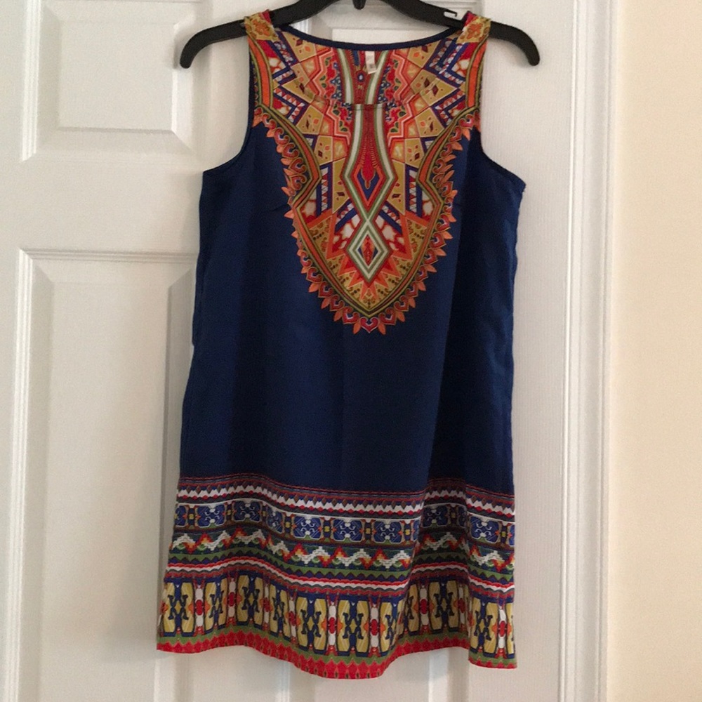 D’closet beautiful blouse tunic bright color S
